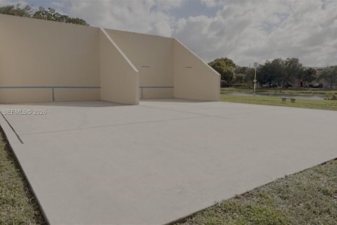 Copropriété à vendre à Pompano Beach, Floride: 2 chambres, 102.19 m2 № 2188304 - photo 23