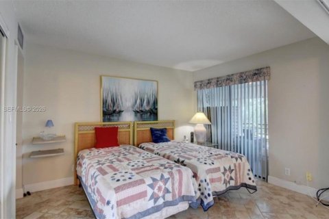 Copropriété à vendre à Pompano Beach, Floride: 2 chambres, 102.19 m2 № 2188304 - photo 13