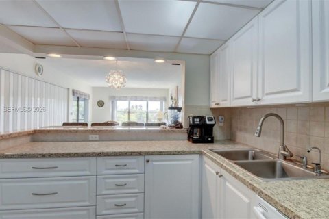 Copropriété à vendre à Pompano Beach, Floride: 2 chambres, 102.19 m2 № 2188304 - photo 19