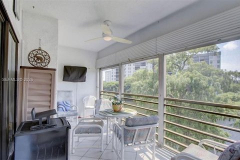 Copropriété à vendre à Pompano Beach, Floride: 2 chambres, 102.19 m2 № 2188304 - photo 18