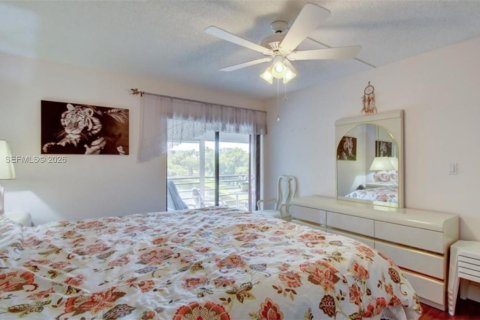 Copropriété à vendre à Pompano Beach, Floride: 2 chambres, 102.19 m2 № 2188304 - photo 21