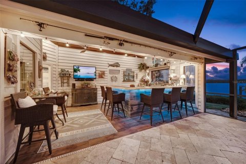 House in Apollo Beach, Florida 4 bedrooms, 358.14 sq.m. № 1824442 - photo 3