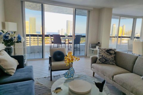 Condominio en alquiler en Aventura, Florida, 3 dormitorios, 157.38 m2 № 2026308 - foto 8