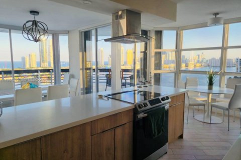 Condominio en alquiler en Aventura, Florida, 3 dormitorios, 157.38 m2 № 2026308 - foto 5