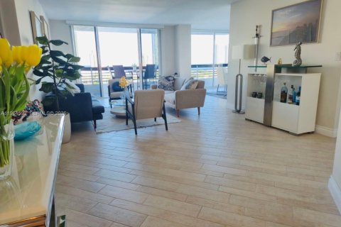 Condominio en alquiler en Aventura, Florida, 3 dormitorios, 157.38 m2 № 2026308 - foto 7