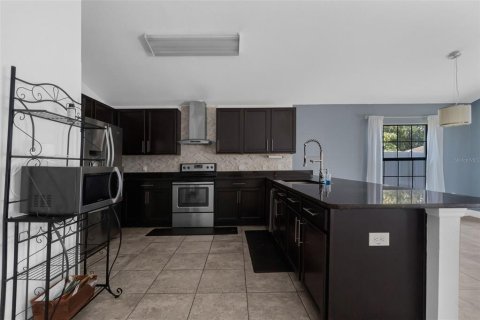 House in Kissimmee, Florida 4 bedrooms, 167.97 sq.m. № 1829091 - photo 4