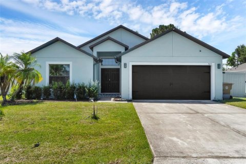 House in Kissimmee, Florida 4 bedrooms, 167.97 sq.m. № 1829091 - photo 1