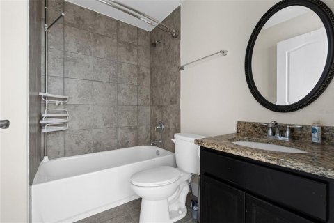 House in Kissimmee, Florida 4 bedrooms, 167.97 sq.m. № 1829091 - photo 12