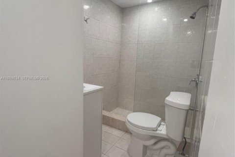 Снять в аренду коммерческую недвижимость в Хайалиа, Флорида 1 спальня, 179.02м2, № 2051554 - фото 6