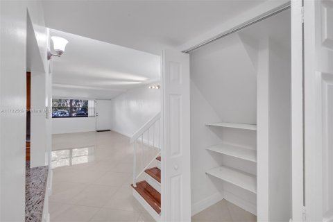 Condominio en venta en Aventura, Florida, 3 dormitorios, 123.56 m2 № 1474825 - foto 15