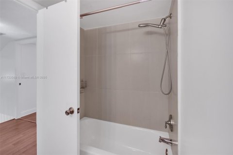 Condominio en venta en Aventura, Florida, 3 dormitorios, 123.56 m2 № 1474825 - foto 24