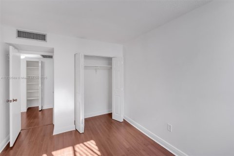 Condominio en venta en Aventura, Florida, 3 dormitorios, 123.56 m2 № 1474825 - foto 19