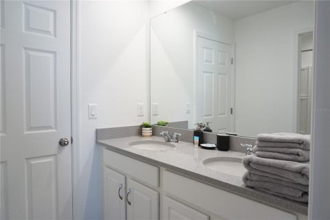 Villa ou maison à vendre à Kissimmee, Floride: 6 chambres, 277.5 m2 № 1565872 - photo 15