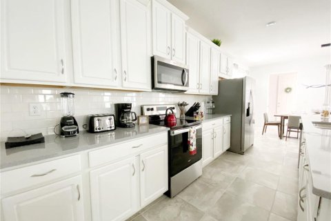 Villa ou maison à vendre à Kissimmee, Floride: 6 chambres, 277.5 m2 № 1565872 - photo 6