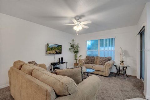 Touwnhouse à louer à Kissimmee, Floride: 4 chambres, 174.01 m2 № 1853764 - photo 6