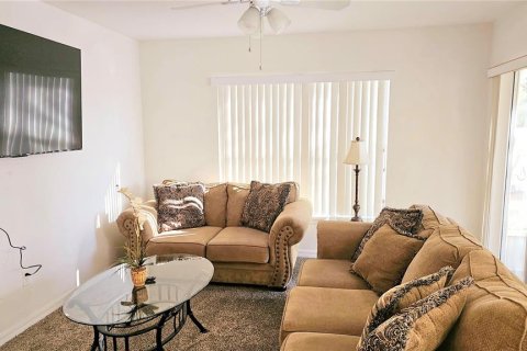 Touwnhouse à louer à Kissimmee, Floride: 4 chambres, 174.01 m2 № 1853764 - photo 8