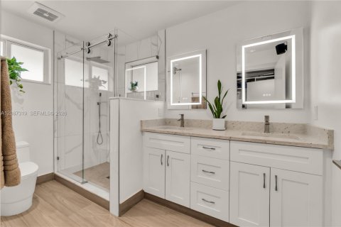 Casa en venta en Fort Lauderdale, Florida, 4 dormitorios, 206.24 m2 № 2359821 - foto 16