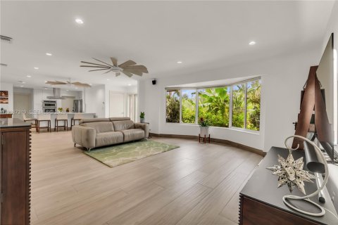 Casa en venta en Fort Lauderdale, Florida, 4 dormitorios, 206.24 m2 № 2359821 - foto 11