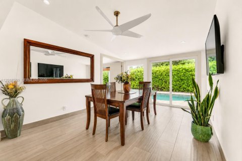 Casa en venta en Fort Lauderdale, Florida, 4 dormitorios, 206.24 m2 № 2359821 - foto 13