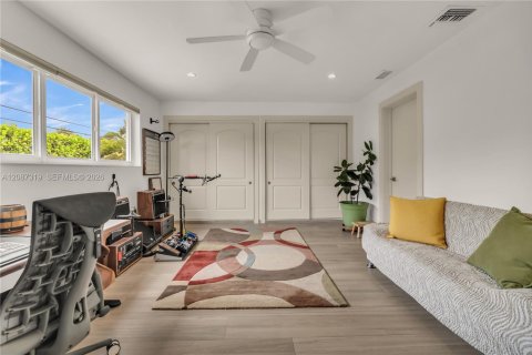 Casa en venta en Fort Lauderdale, Florida, 4 dormitorios, 206.24 m2 № 2359821 - foto 19