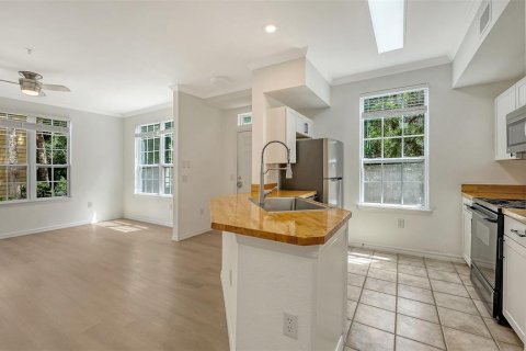 Copropriété à vendre à Sarasota, Floride: 2 chambres, 103.31 m2 № 2151238 - photo 14