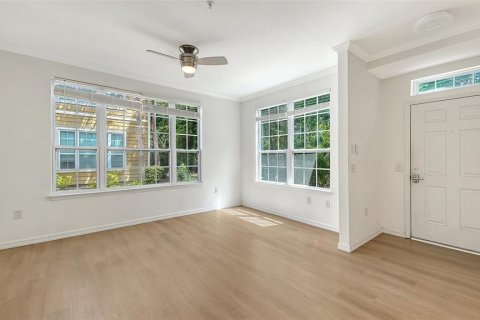 Copropriété à vendre à Sarasota, Floride: 2 chambres, 103.31 m2 № 2151238 - photo 8
