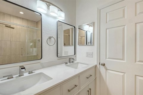 Copropriété à vendre à Sarasota, Floride: 2 chambres, 103.31 m2 № 2151238 - photo 26