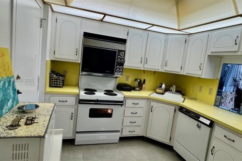 Condominio en alquiler en Hallandale Beach, Florida, 1 dormitorio, 120.77 m2 № 1992784 - foto 19