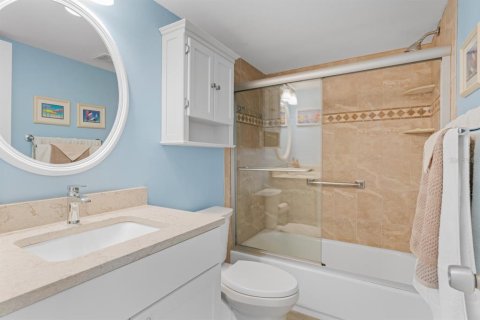 Condo in Indian Shores, Florida, 2 bedrooms  № 1686589 - photo 7
