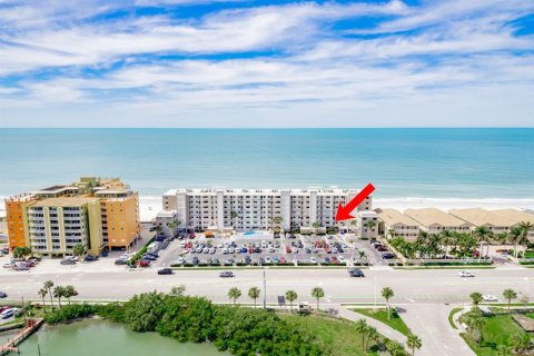 Condo in Indian Shores, Florida, 2 bedrooms  № 1686589 - photo 14