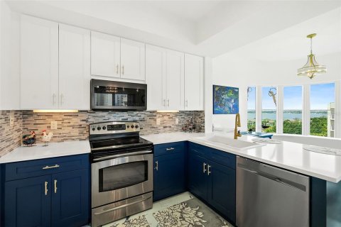 Купить кондоминиум в Дейтона - Бич-Шорс, Флорида 6 комнат, 230.4м2, № 2101539 - фото 15