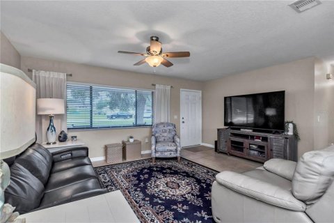 Casa en venta en Ocala, Florida, 3 dormitorios, 122.26 m2 № 2231076 - foto 8