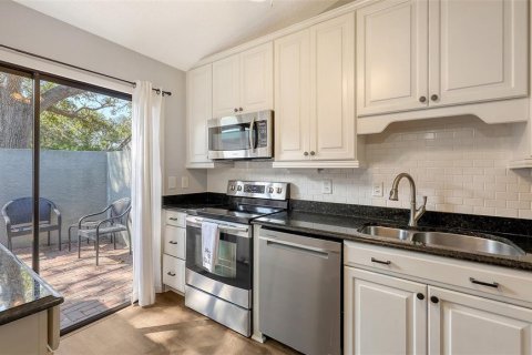 Condo in Bradenton, Florida, 2 bedrooms № 2232213 - photo 4