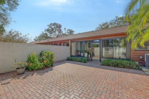 Condo in Bradenton, Florida, 2 bedrooms № 2232213 - photo 29
