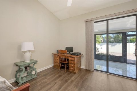 Condo in Bradenton, Florida, 2 bedrooms № 2232213 - photo 26