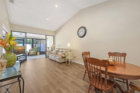 Condo in Bradenton, Florida, 2 bedrooms № 2232213 - photo 7