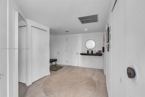 Copropriété à vendre à Miami, Floride: 2 chambres, 95.32 m2 № 1973548 - photo 3