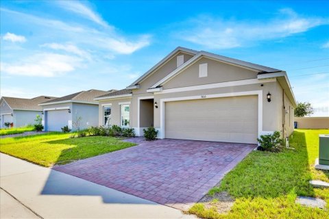 House in Haines City, Florida 4 bedrooms, 169.08 sq.m. № 1810715 - photo 2