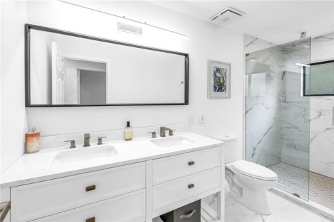 Villa ou maison à vendre à Sarasota, Floride: 4 chambres, 324.04 m2 № 2202169 - photo 27