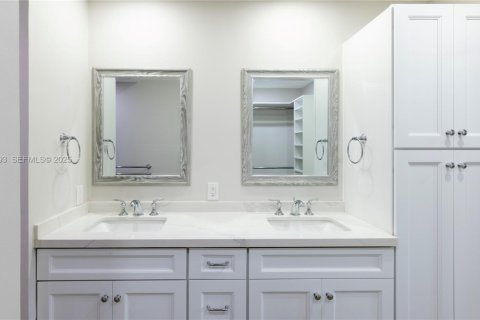 Copropriété à vendre à Coral Gables, Floride: 2 chambres, 93.92 m2 № 1987309 - photo 26