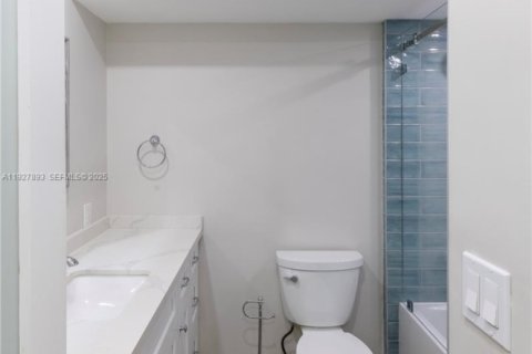 Copropriété à vendre à Coral Gables, Floride: 2 chambres, 93.92 m2 № 1987309 - photo 16