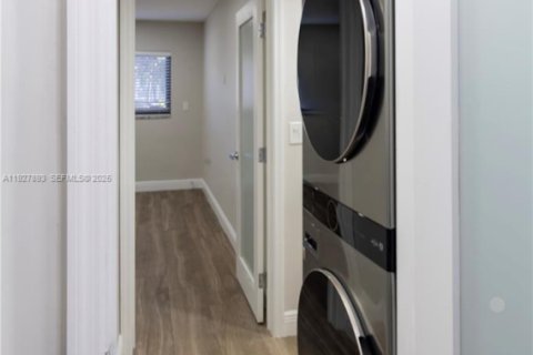 Copropriété à vendre à Coral Gables, Floride: 2 chambres, 93.92 m2 № 1987309 - photo 20