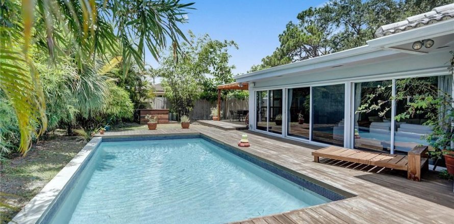 Villa ou maison à Fort Lauderdale, Floride 2 chambres, 225.66 m2 № 1210622