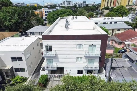 Appartement à louer à Miami, Floride: 2 chambres, 1487.55 m2 № 2385030 - photo 15