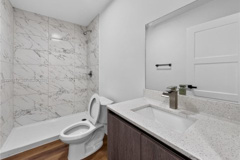 Appartement à louer à Miami, Floride: 2 chambres, 1487.55 m2 № 2385030 - photo 7