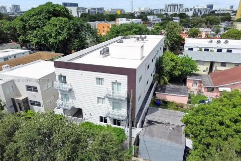 Appartement à louer à Miami, Floride: 2 chambres, 1487.55 m2 № 2385030 - photo 18