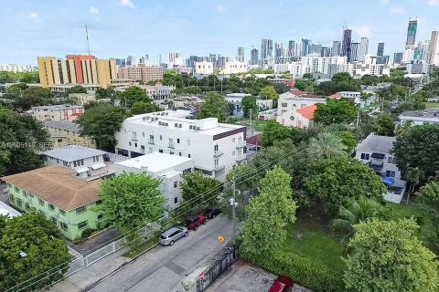 Appartement à louer à Miami, Floride: 2 chambres, 1487.55 m2 № 2385030 - photo 22