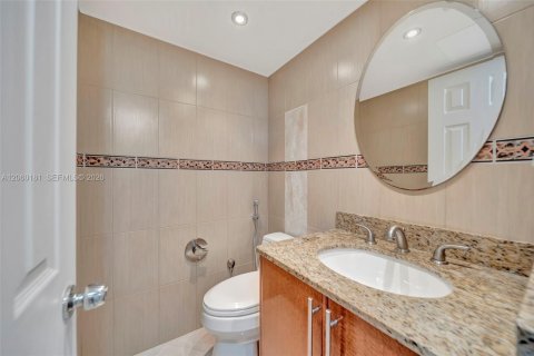 Copropriété à louer à Sunny Isles Beach, Floride: 1 chambre, 67.35 m2 № 2264643 - photo 13