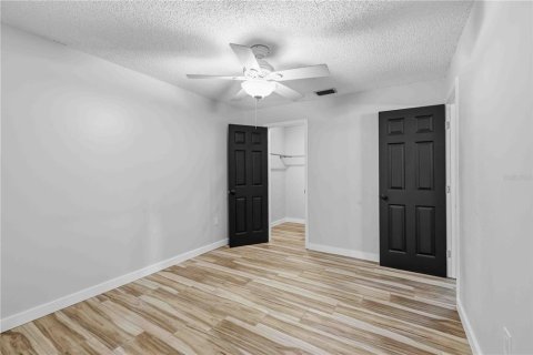 Immobilier commercial à vendre à Bradenton, Floride: 4 chambres, 210.7 m2 № 2388544 - photo 18