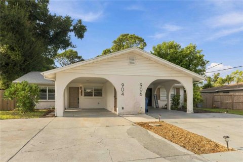 Immobilier commercial à Bradenton, Floride 4 chambres, 210.7 m2 № 2388544